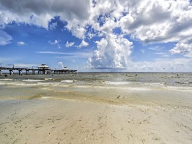 Fort Myers Home 933425