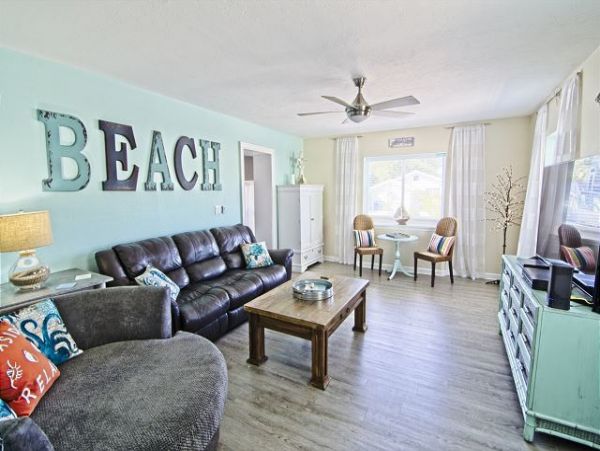 Bradenton Beach Three Bedroom Vacation Pool Home