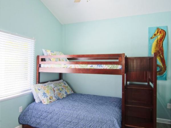 Bradenton Beach Three Bedroom Vacation Pool Home