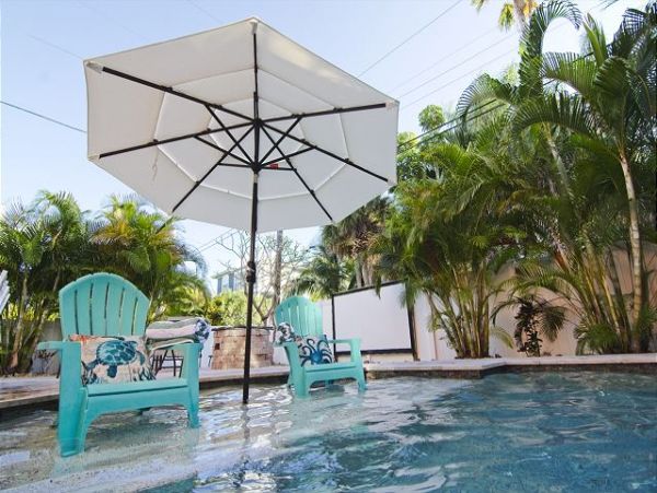 Bradenton Beach Three Bedroom Vacation Pool Home