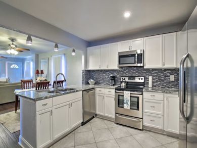 St. Petersburg Home 933427