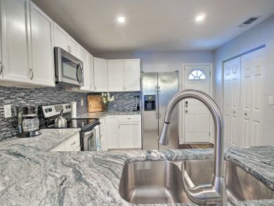 St. Petersburg Home 933427
