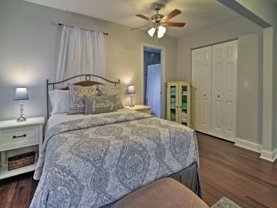 St. Petersburg Home 933427