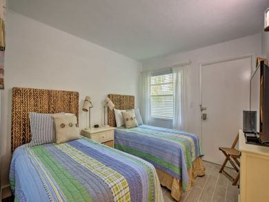 Naples Home 933428