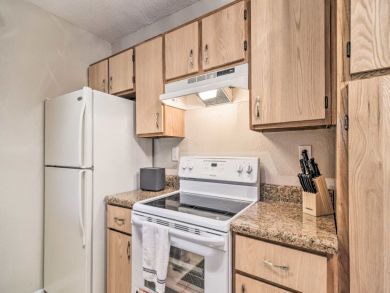 St. Petersburg Home 933431