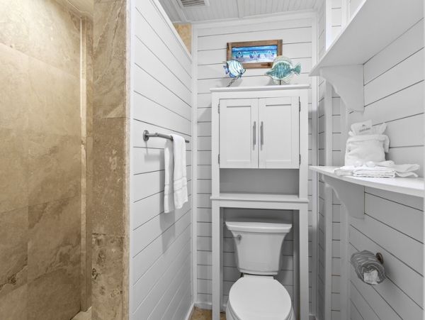 Destin Luxury Vacation Accommodation on Beach