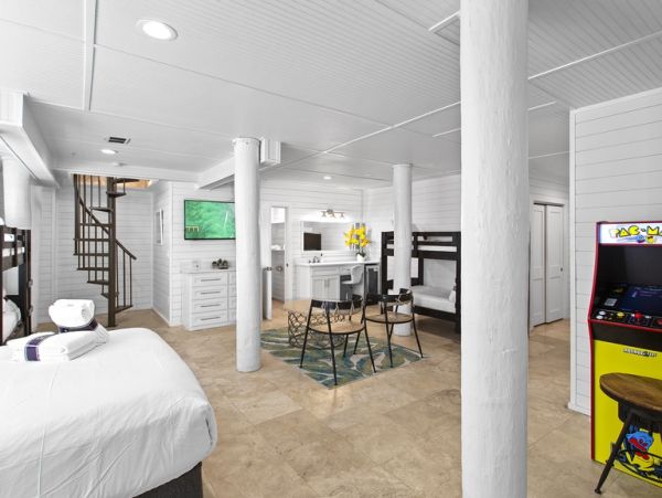 Destin Luxury Vacation Accommodation on Beach
