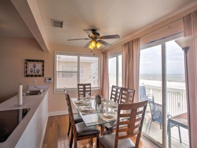 Fort Myers Home 933440
