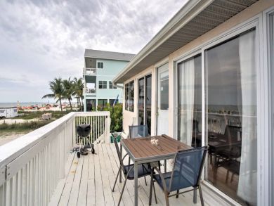 Fort Myers Home 933440