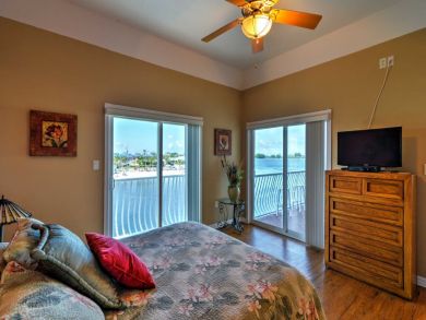 Tampa Home 933454