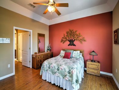 Tampa Home 933454