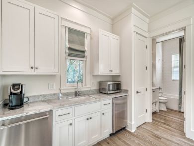 Lovely Six Bedroom Vacation Home in Santa Rosa Beach Lovely Six Bedroom Vacation Home in Santa Rosa Beach