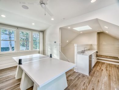 Lovely Six Bedroom Vacation Home in Santa Rosa Beach Lovely Six Bedroom Vacation Home in Santa Rosa Beach
