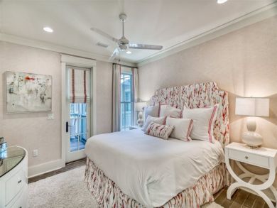 Lovely Six Bedroom Vacation Home in Santa Rosa Beach Lovely Six Bedroom Vacation Home in Santa Rosa Beach
