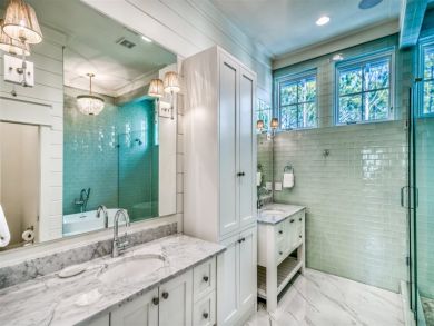 Lovely Six Bedroom Vacation Home in Santa Rosa Beach Lovely Six Bedroom Vacation Home in Santa Rosa Beach