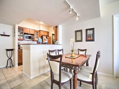 Hollywood Home 933482