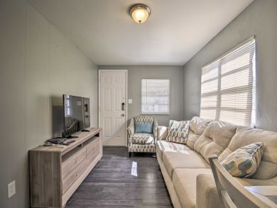 Tampa Home 933487 Tampa Home 933487