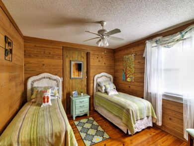Clearwater Home 933494 Clearwater Home 933494