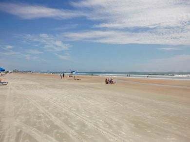 Daytona Beach Home 933495