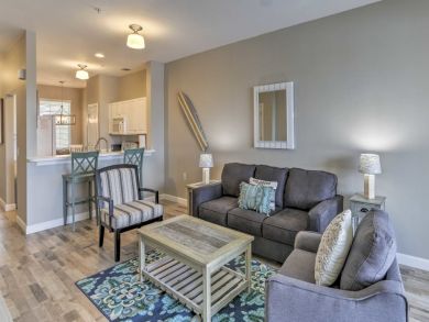 Fort Myers Home 933498