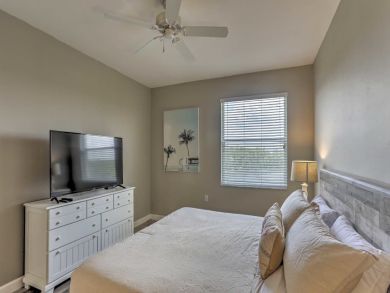 Fort Myers Home 933498