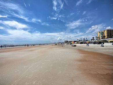 Daytona Beach Home 933509
