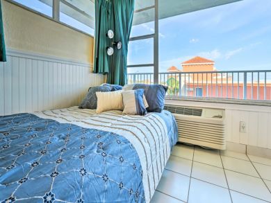 Daytona Beach Home 933526