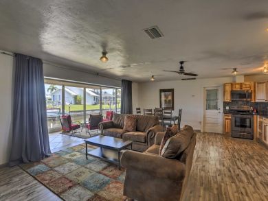 Fort Myers Home 933539