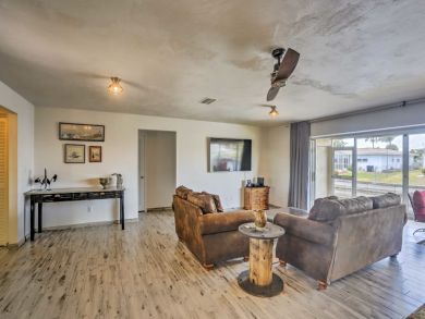 Fort Myers Home 933539