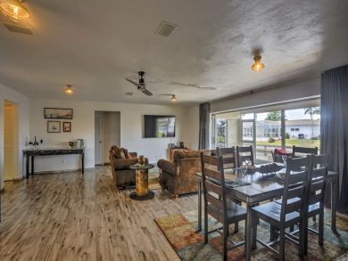 Fort Myers Home 933539