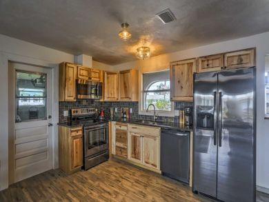 Fort Myers Home 933539