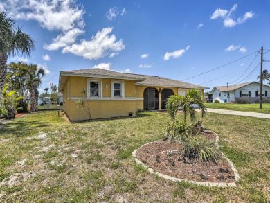 Fort Myers Home 933539