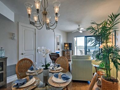 Fort Myers Home 933547