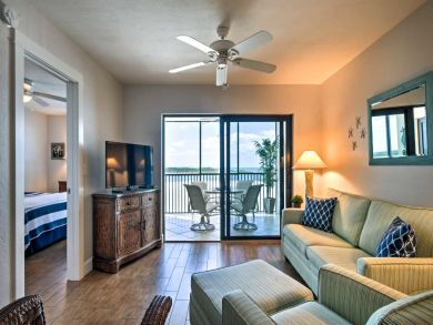 Fort Myers Home 933547