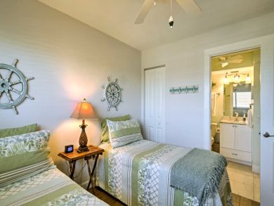 Fort Myers Home 933547