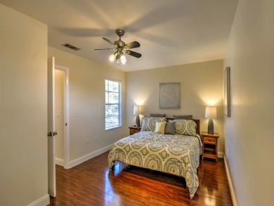 Other Cities  Florida Home 933575