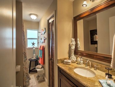 Naples Home 933580