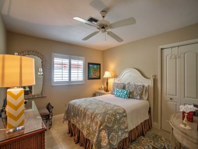 Naples Home 933580
