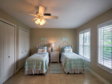 Naples Home 933580