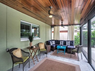 Naples Home 933580