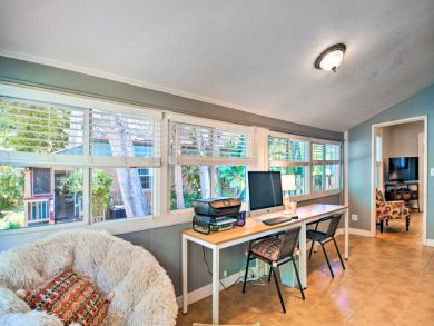 St. Petersburg Home 933582
