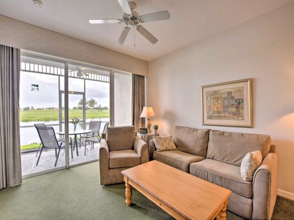 Naples Vacation Condo with Pool Tennis Courts & Golf