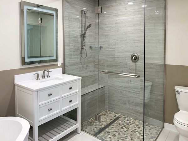 Naples Vacation Condo with Pool Tennis Courts & Golf