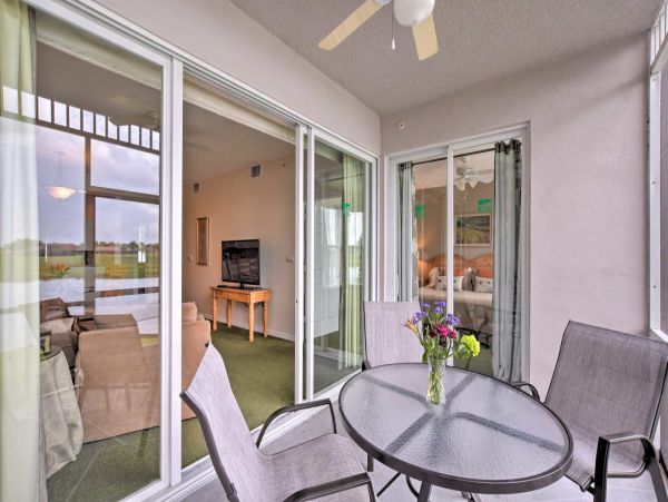 Naples Vacation Condo with Pool Tennis Courts & Golf