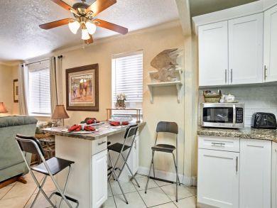 Hollywood Home 933585