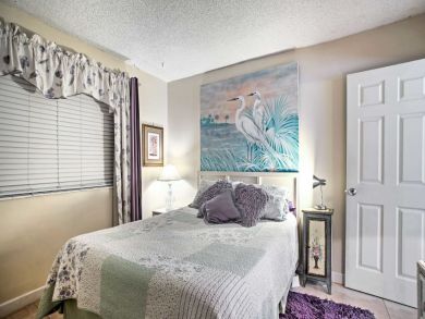 Hollywood Home 933585