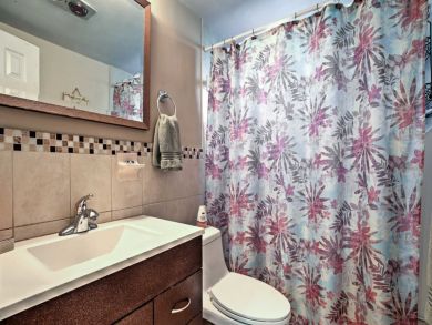 Hollywood Home 933585