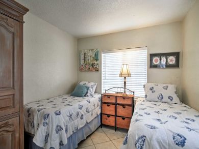 Hollywood Home 933585
