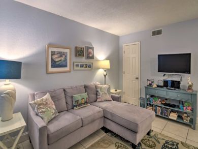 St. Petersburg Home 933592
