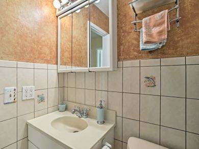 Hollywood Home 933603